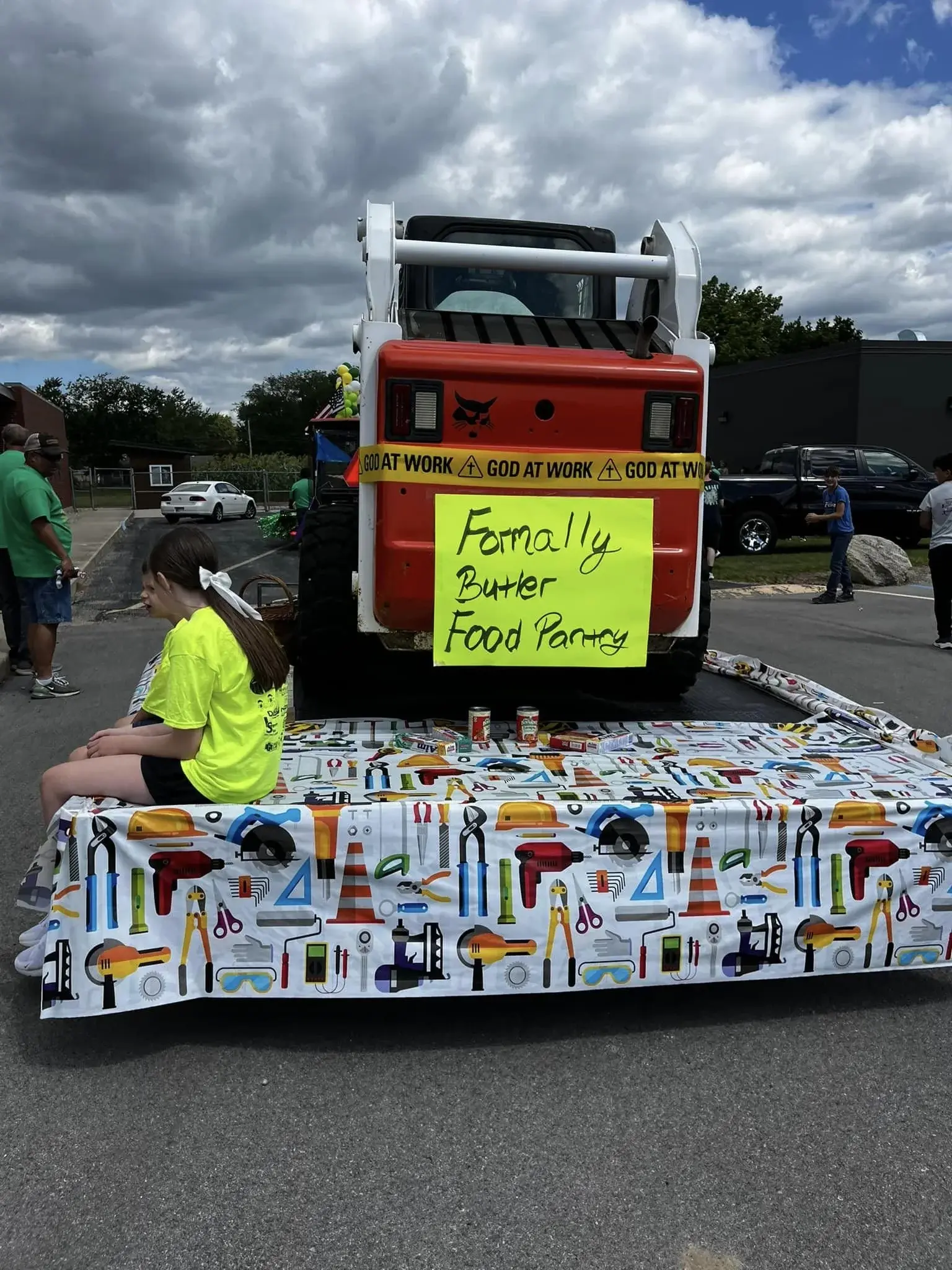 5K fundraiser community gathering